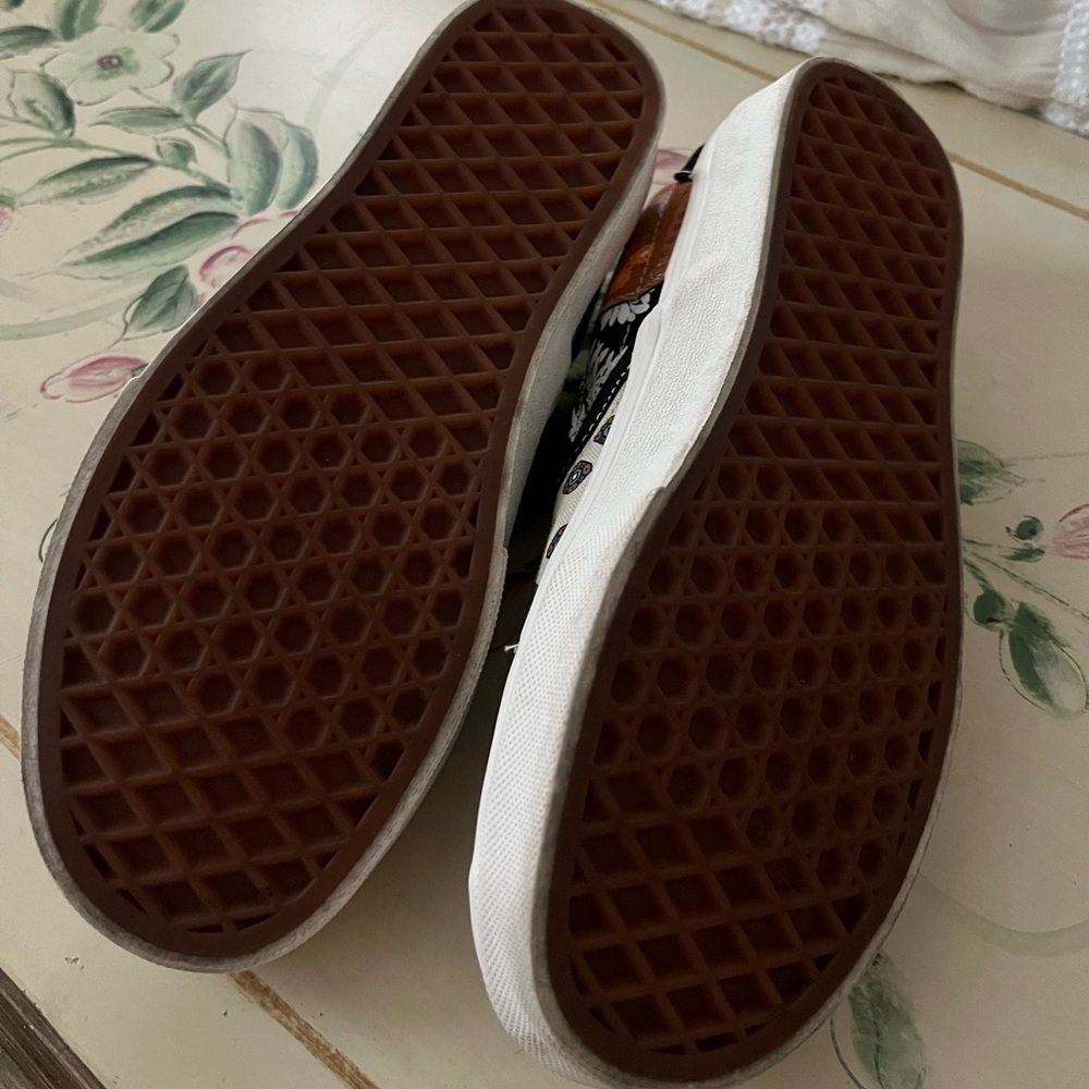 Vans - Picture 4 of 4